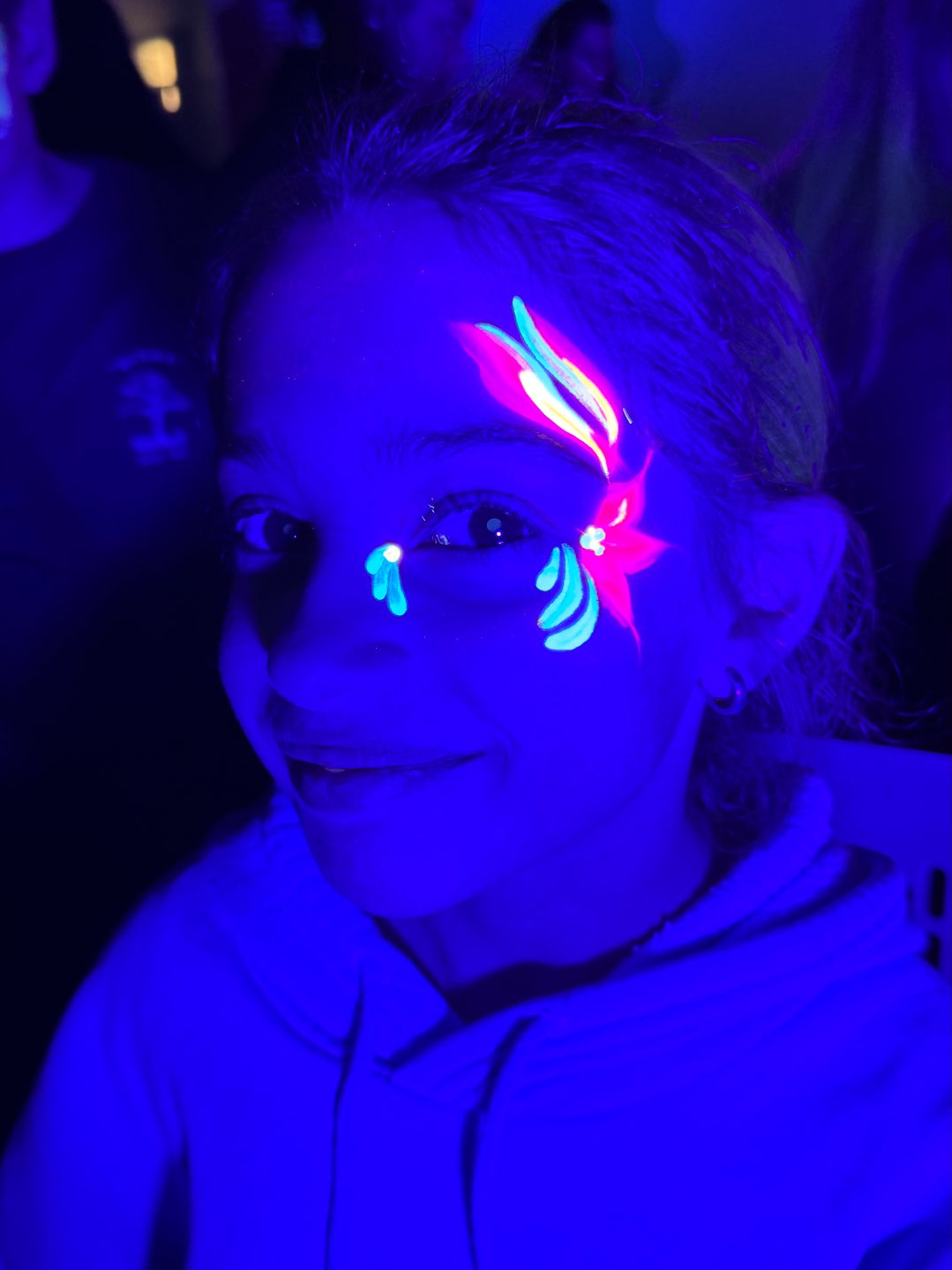 מה זה ציורי פולמון ולמה הם כובשים כל מסיבה?