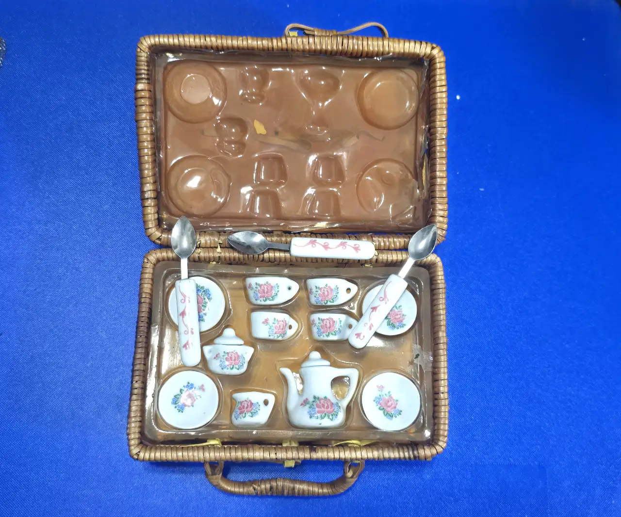 סלסילה קטנה למשחק סלסלת פיקניק חוסר בכפית מידות 18*12