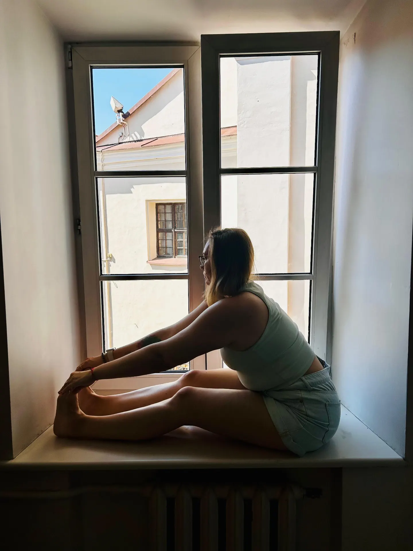 כיצד שילוב אמנות ויוגה מעמיק את התפתחות הנפש