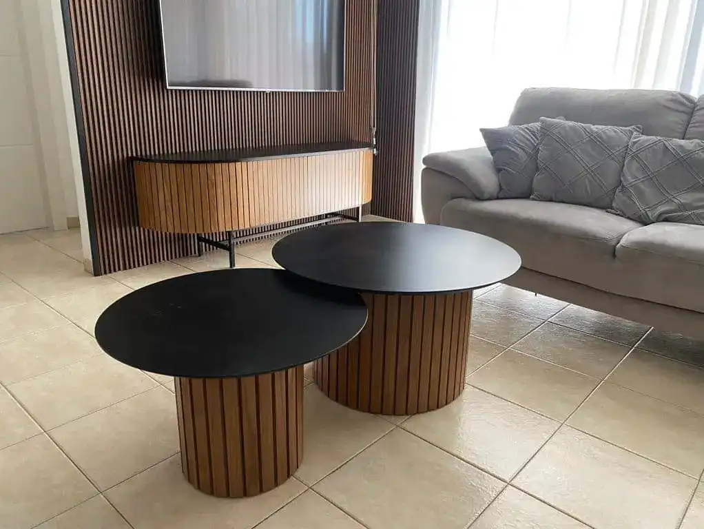 מזנון + שולחנות עץ שחור