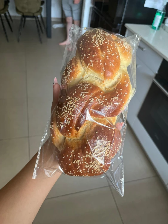 3 חלות בינוניות