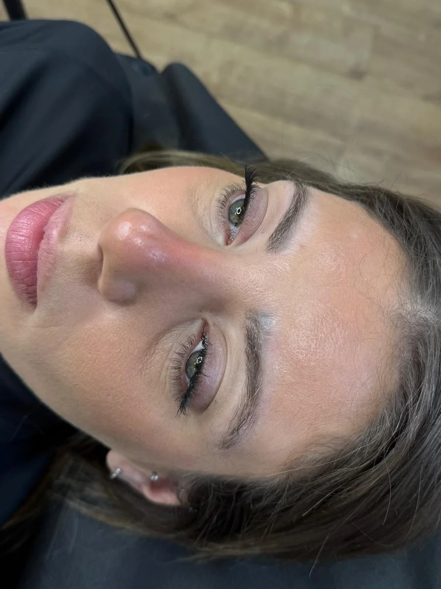 קורס - הסרת איפור קבוע / רימובר