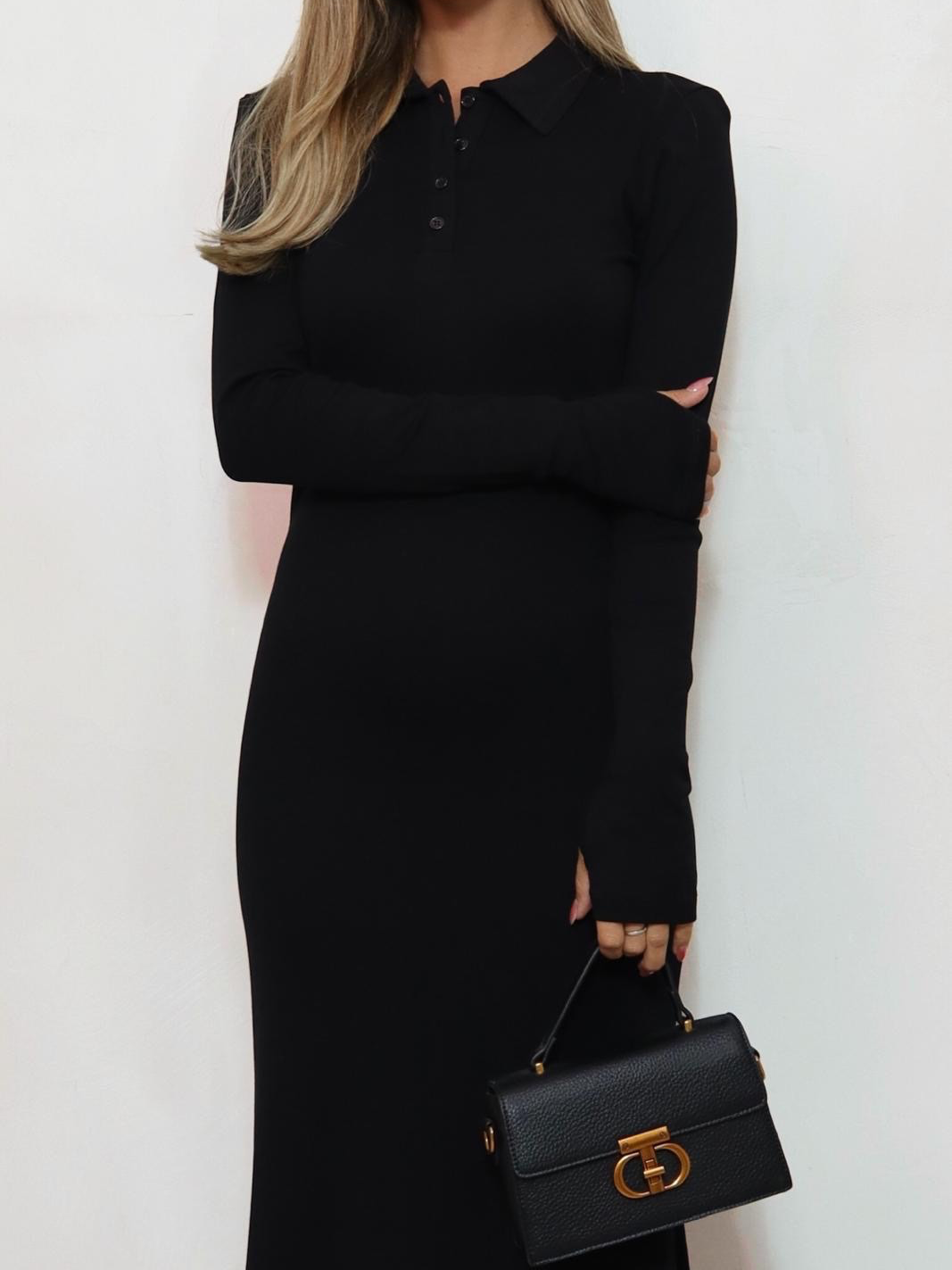 שמלת קים שחור