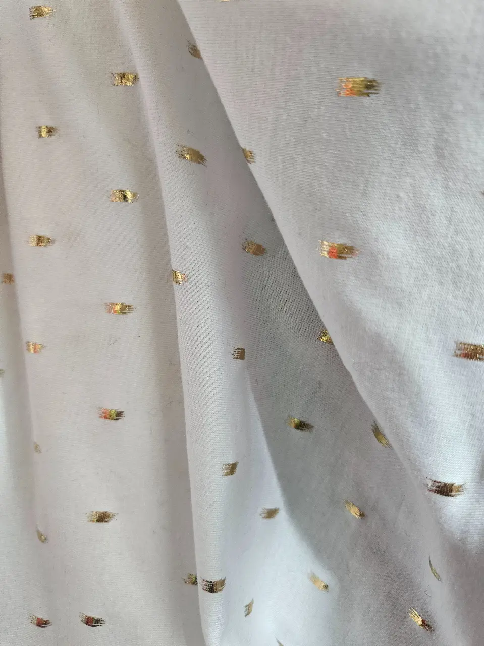 מבחר בדים במבצע