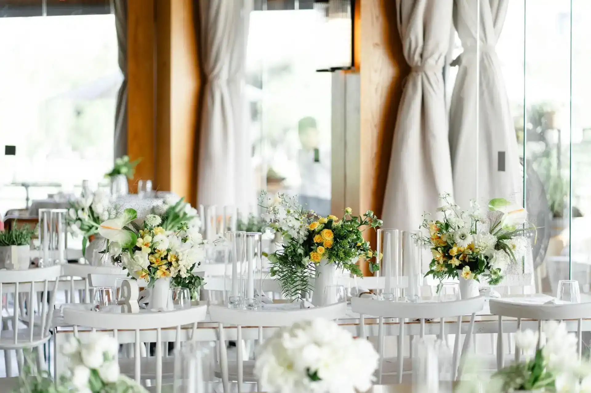 היתרונות של עיצוב מותאם אישית להפקות וסטים צילום