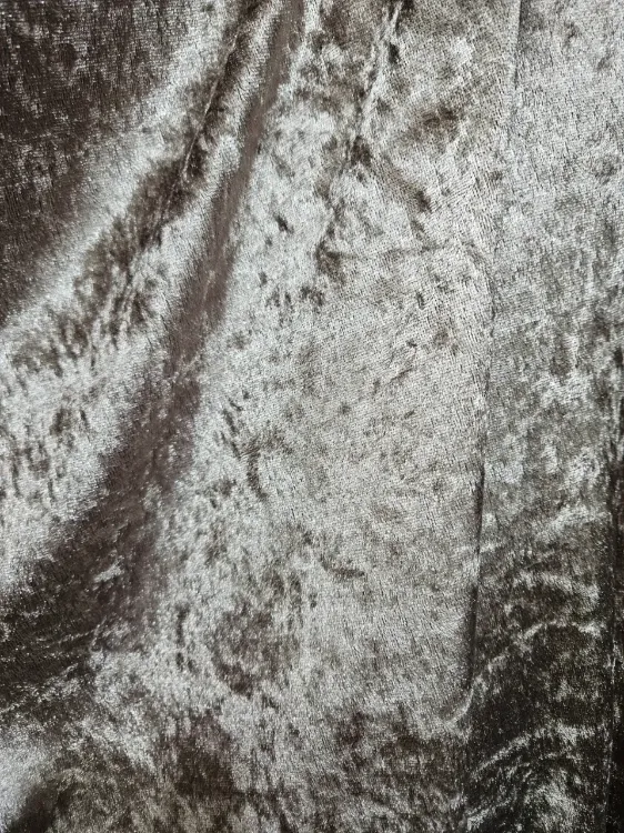 קטיפה למפות שולחן דוחה כתמים