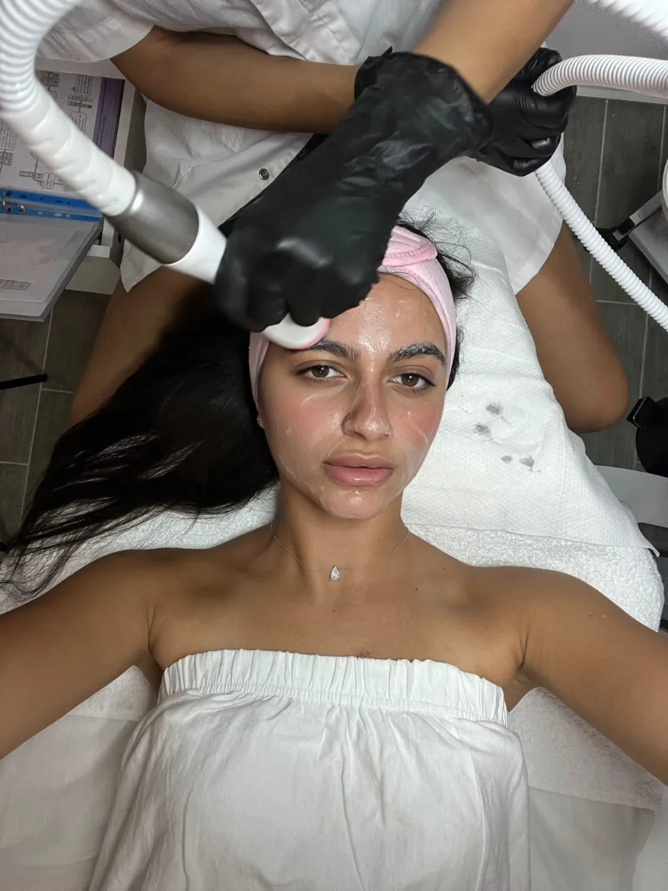 החדרת לחות באלקטרופורציה