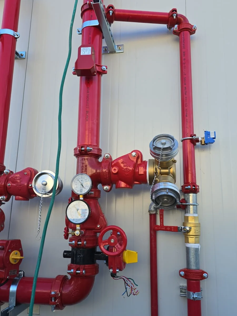 החלפת אביזרי כיבוי אש