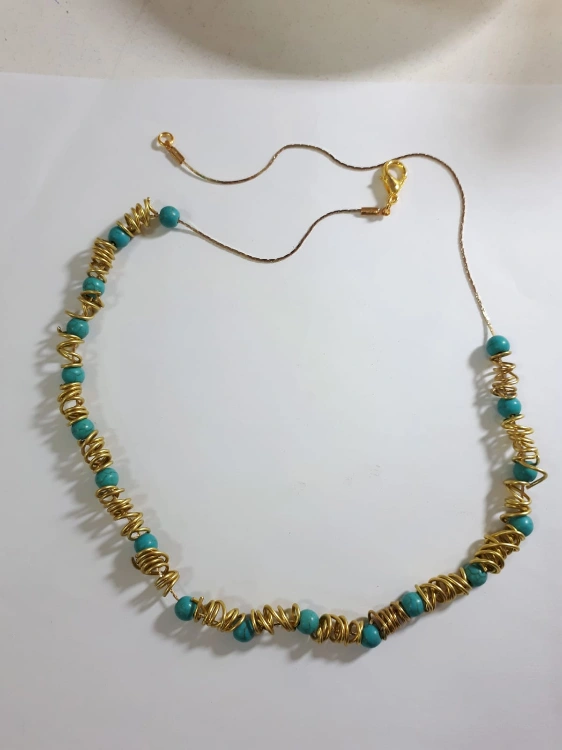 שרשרת זהובה