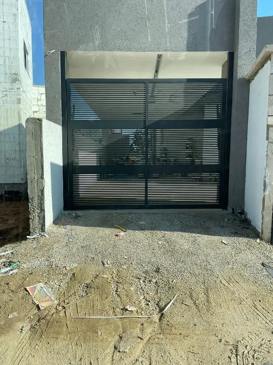 שער חשמלי פסים רוחביים