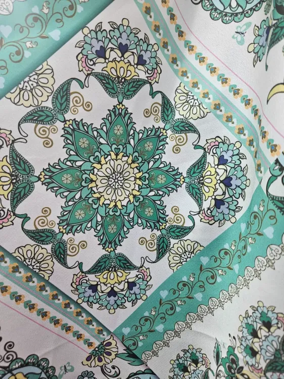 סטן לייקרה מודפס חדש