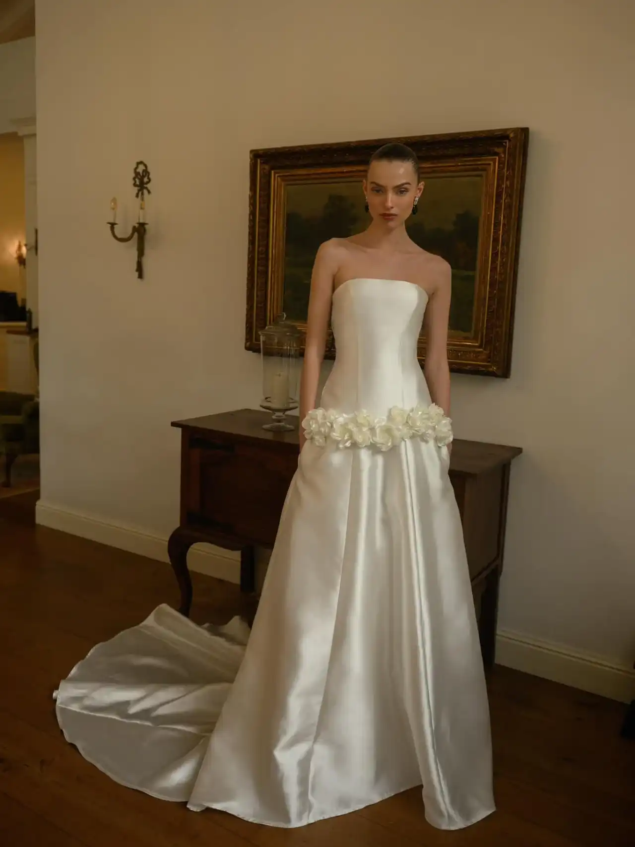 שמלת כלה בשילוב פרחים