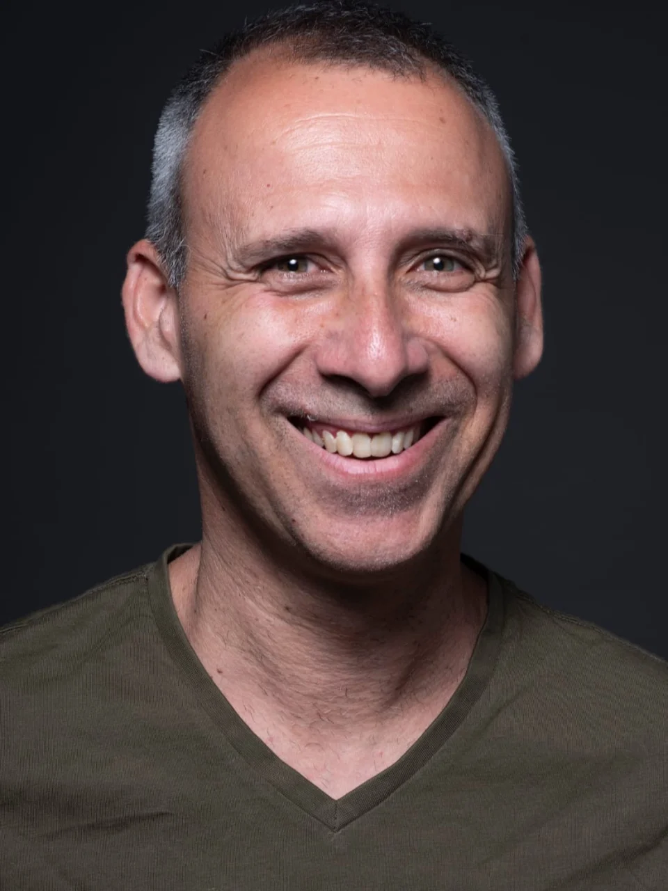 אורן בזק