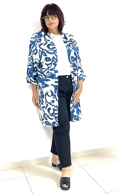 קימונו כחול לבן