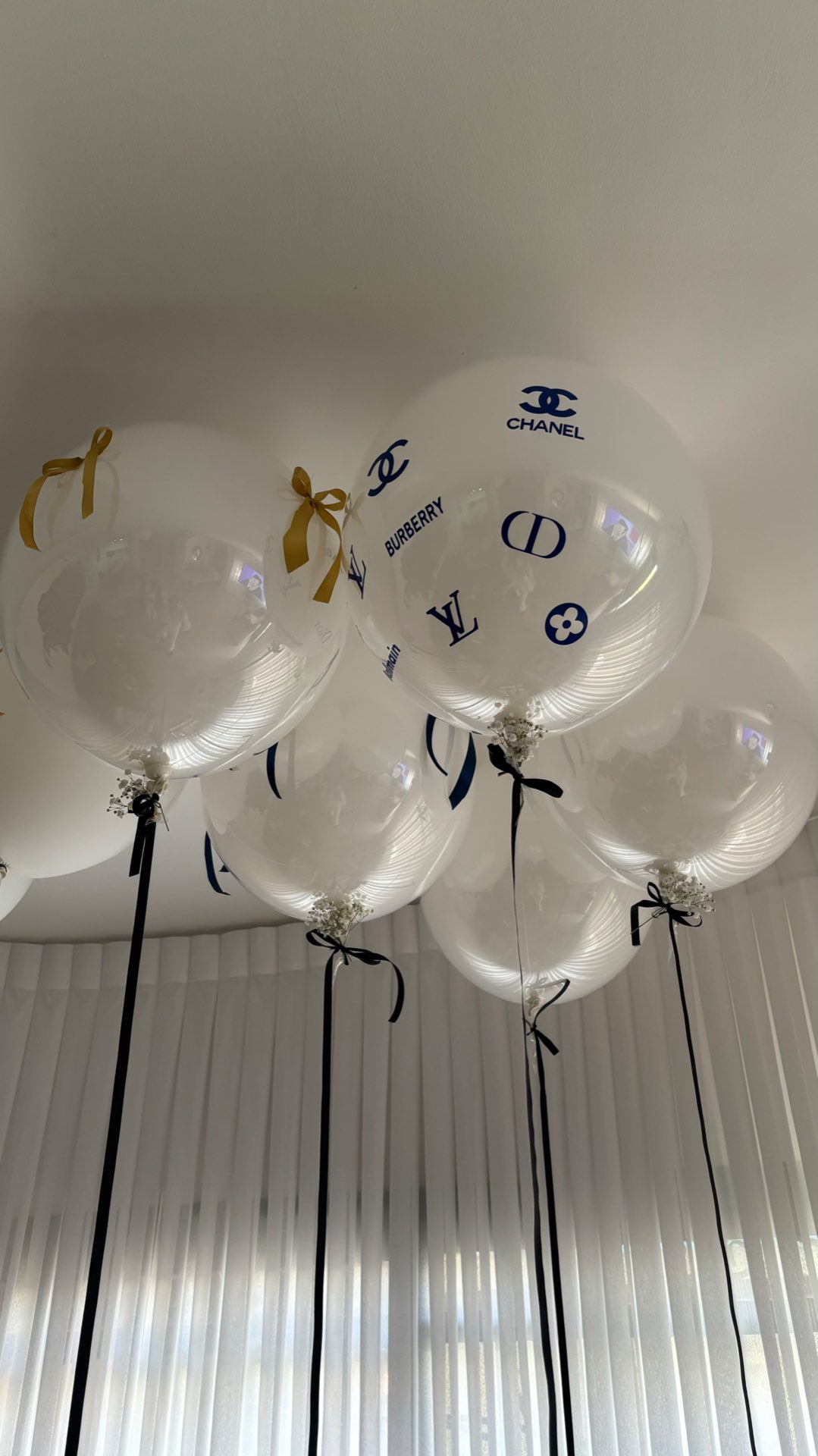 בלונים מותגים