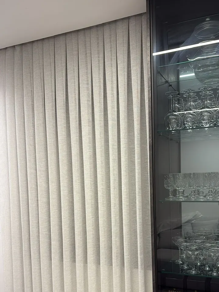 תפירת ווילונות לסלון