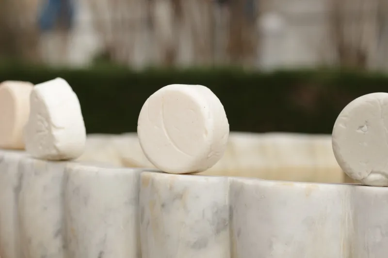 אל סבון עור פנים שומניות עם חומצה סליצילית .