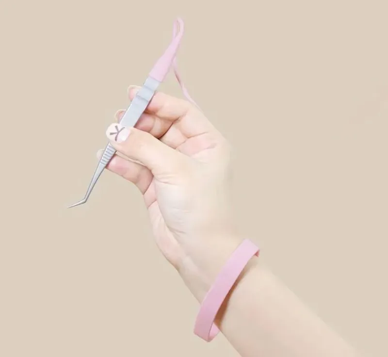 צמיד סיליקון מגן לפינצטה (שלא תיפול לרצפה ותתעקם)