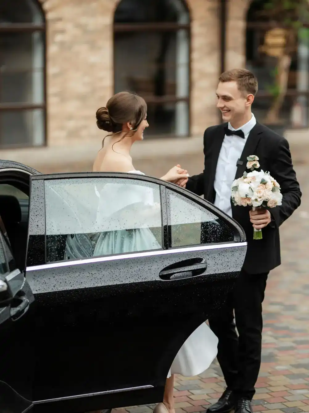הסעות חתן כלה ורכב יוקרה לחתונה