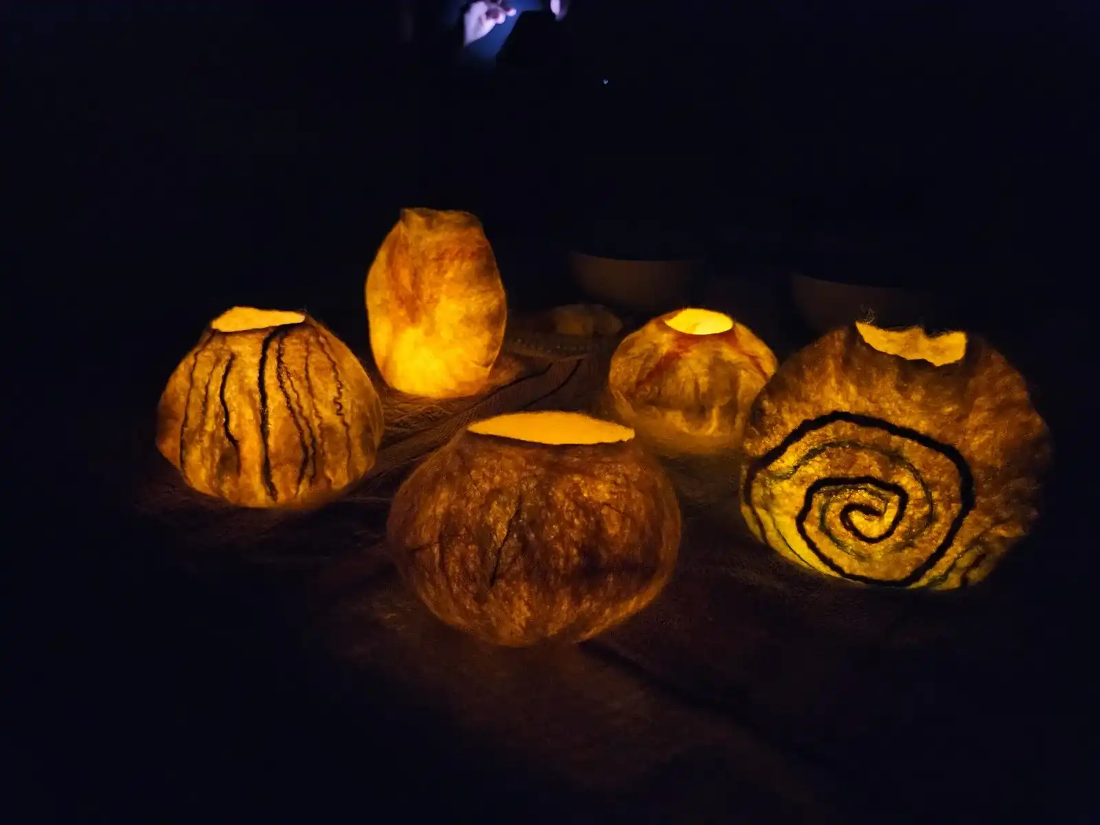 סדנת ליבוד מנורות אוירה קסומות