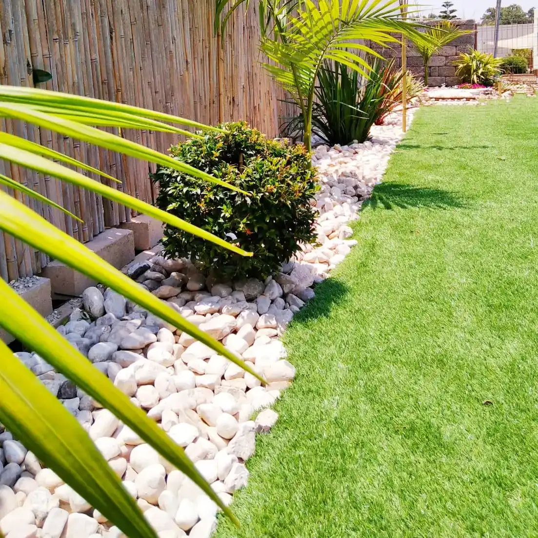  התקנת דשא סינטטי