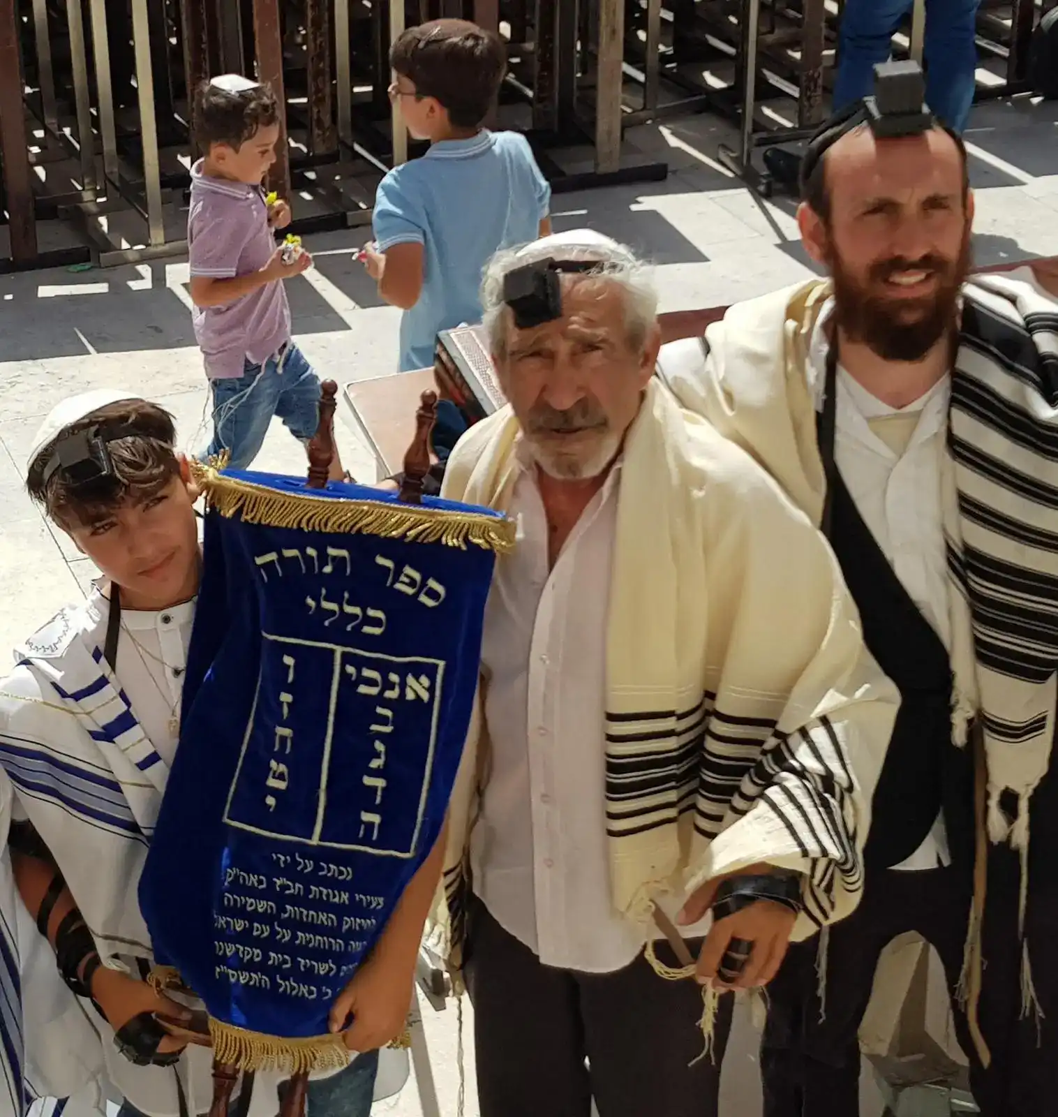 חגיגת בר מצווה בכותל