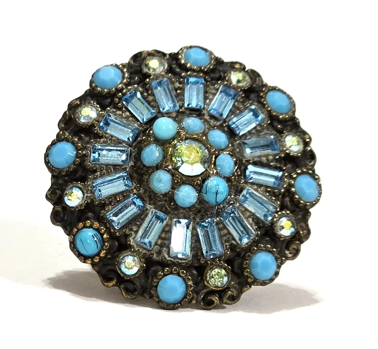 טבעת גדולה ומהממת מבית מיכל נגרין הטבעת משובצת בתורכיזים אבני סברובסקי הטבעת מתכווננת