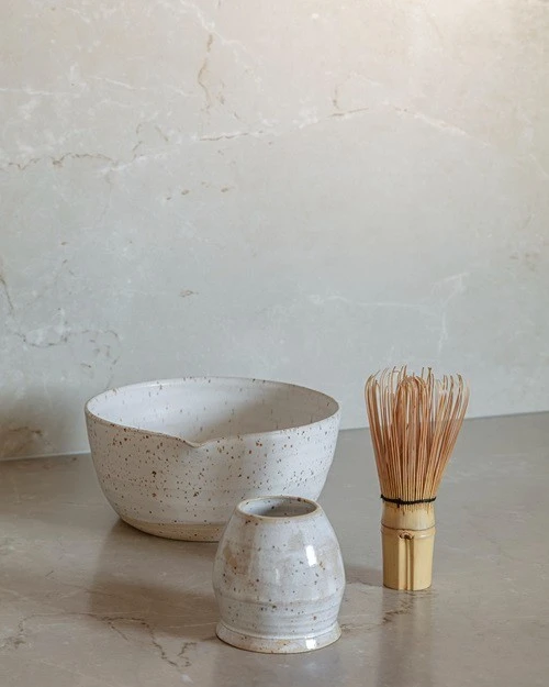 סט קערת מאצ'ה + מעמד