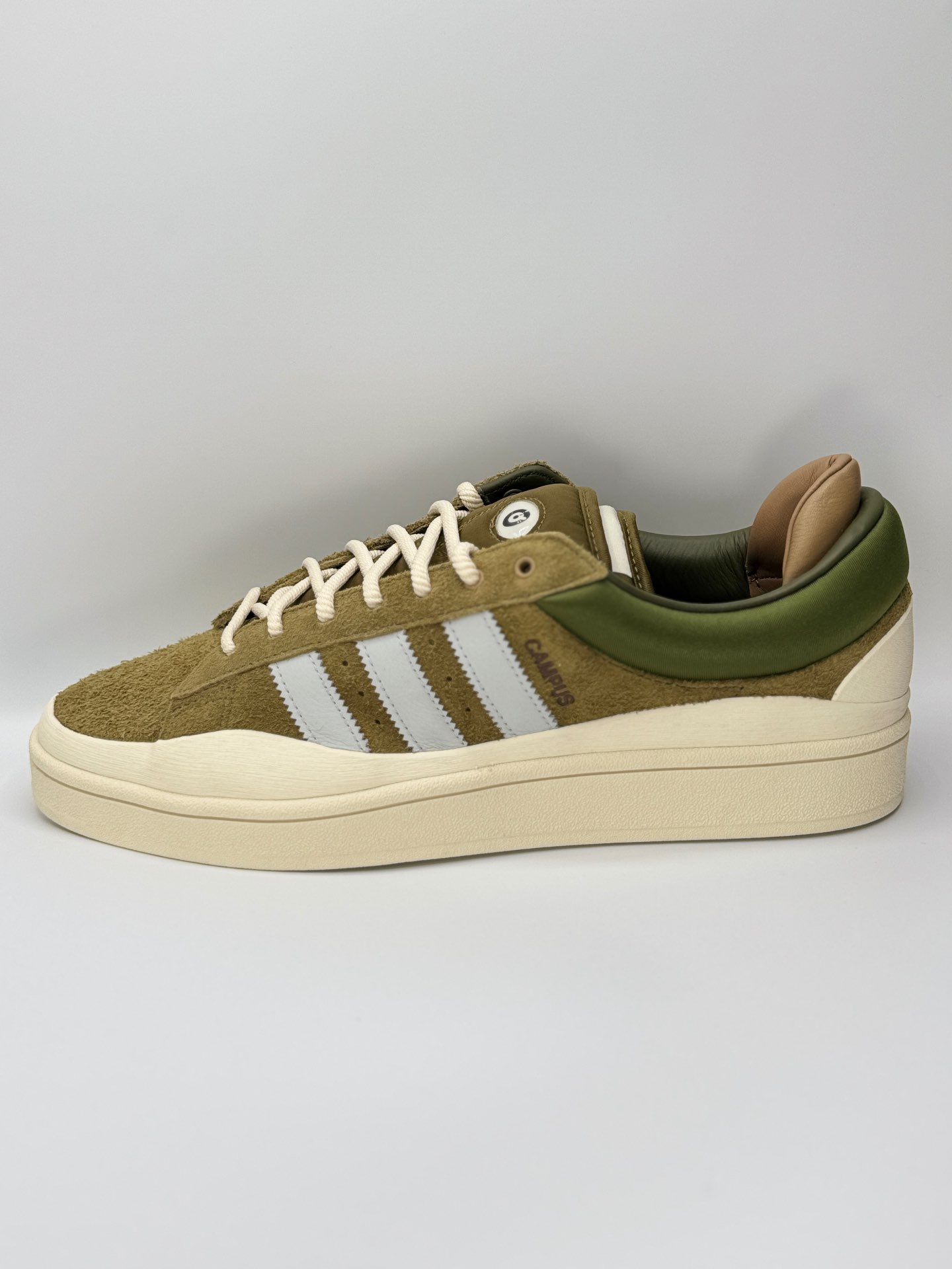 ״Adidas Campus Light “Bad Bunny Wild Moss