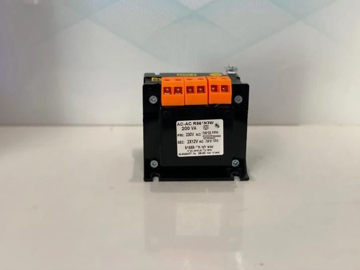 שנאי 200W