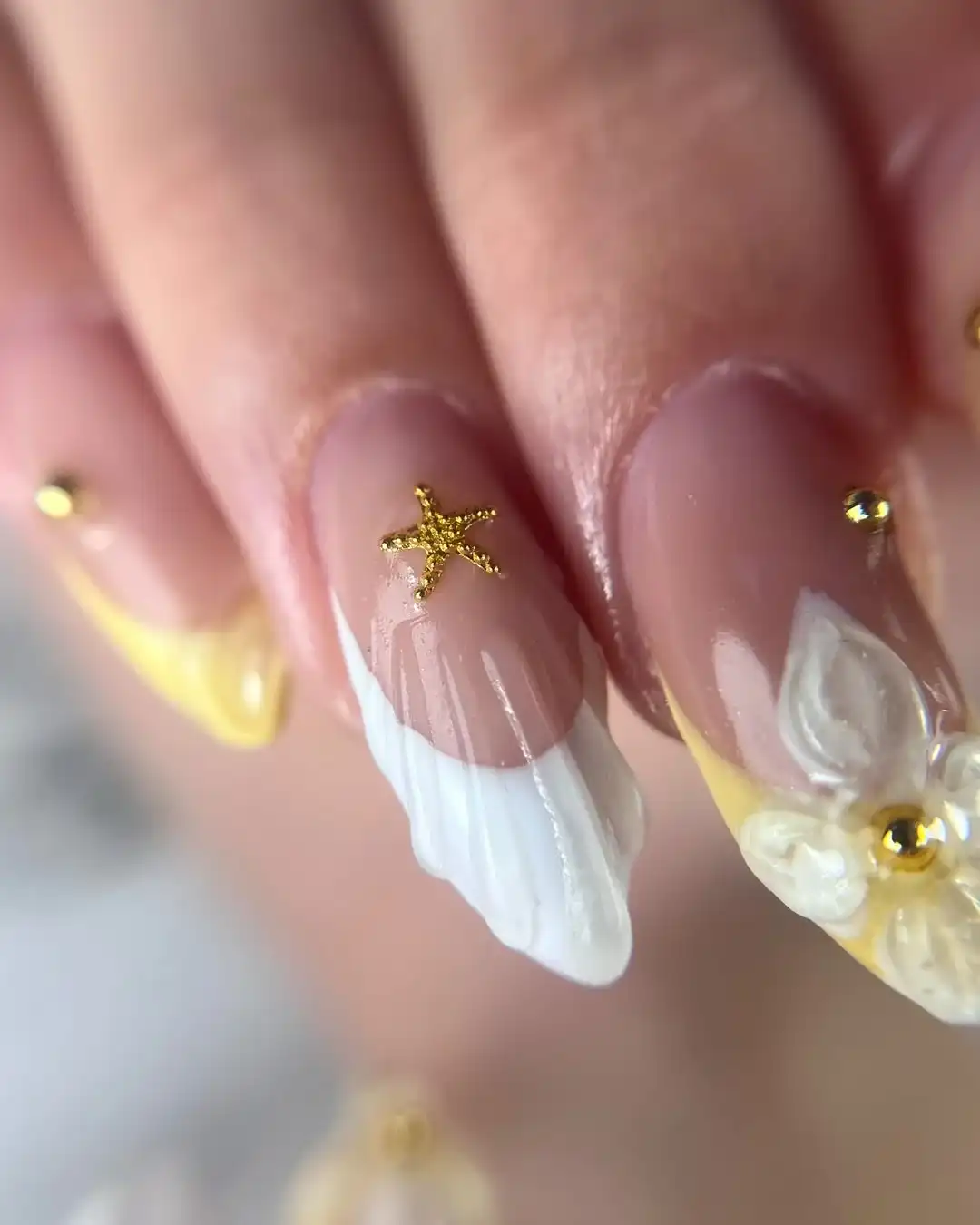 קישוטים, פרנץ’, אומברה, אבנים – עיצוב בהתאמה אישית