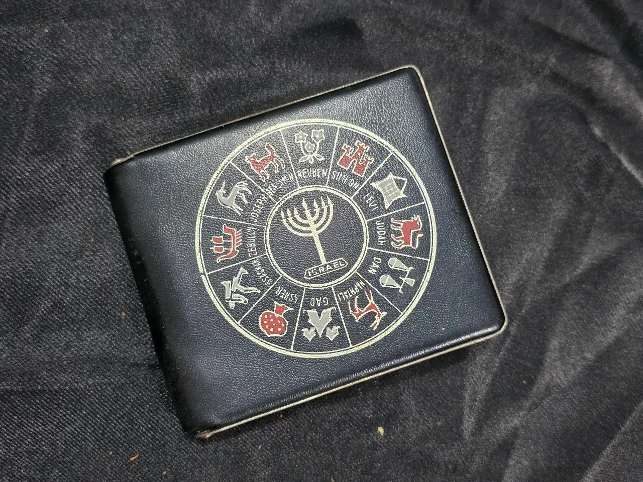 קופסאת סיגריות וינטאג עם 12 השבטים ומנורה 10/9/2 סיימ