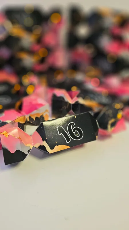 מיתוג ליום הולדת 16