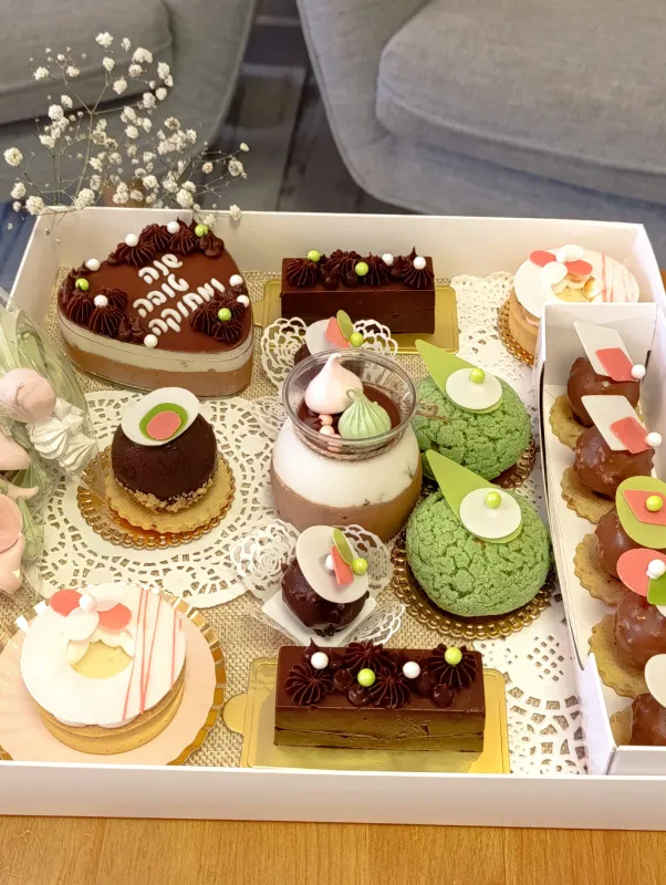 🍎🍏מארזי קינוחים בעיצוב מיוחד לראש השנה🍎🍏