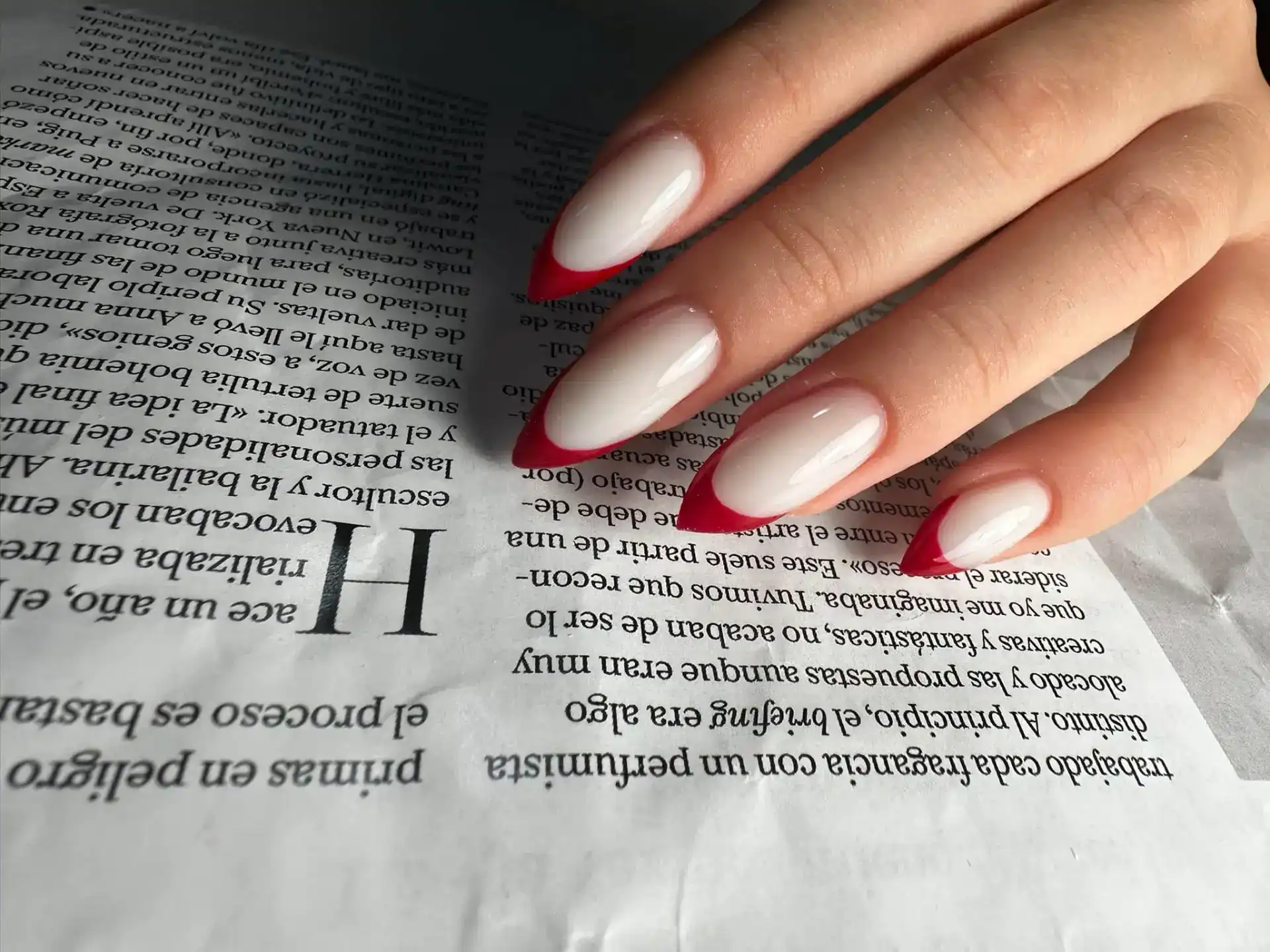  לק ג׳ל ומבנה אנטומי על ציפורן טבעית