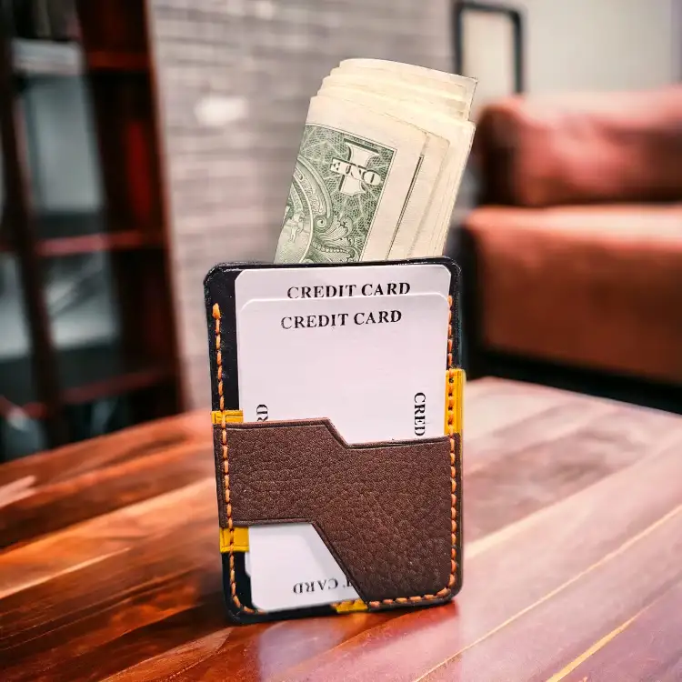 מחזיק כרטיסים 