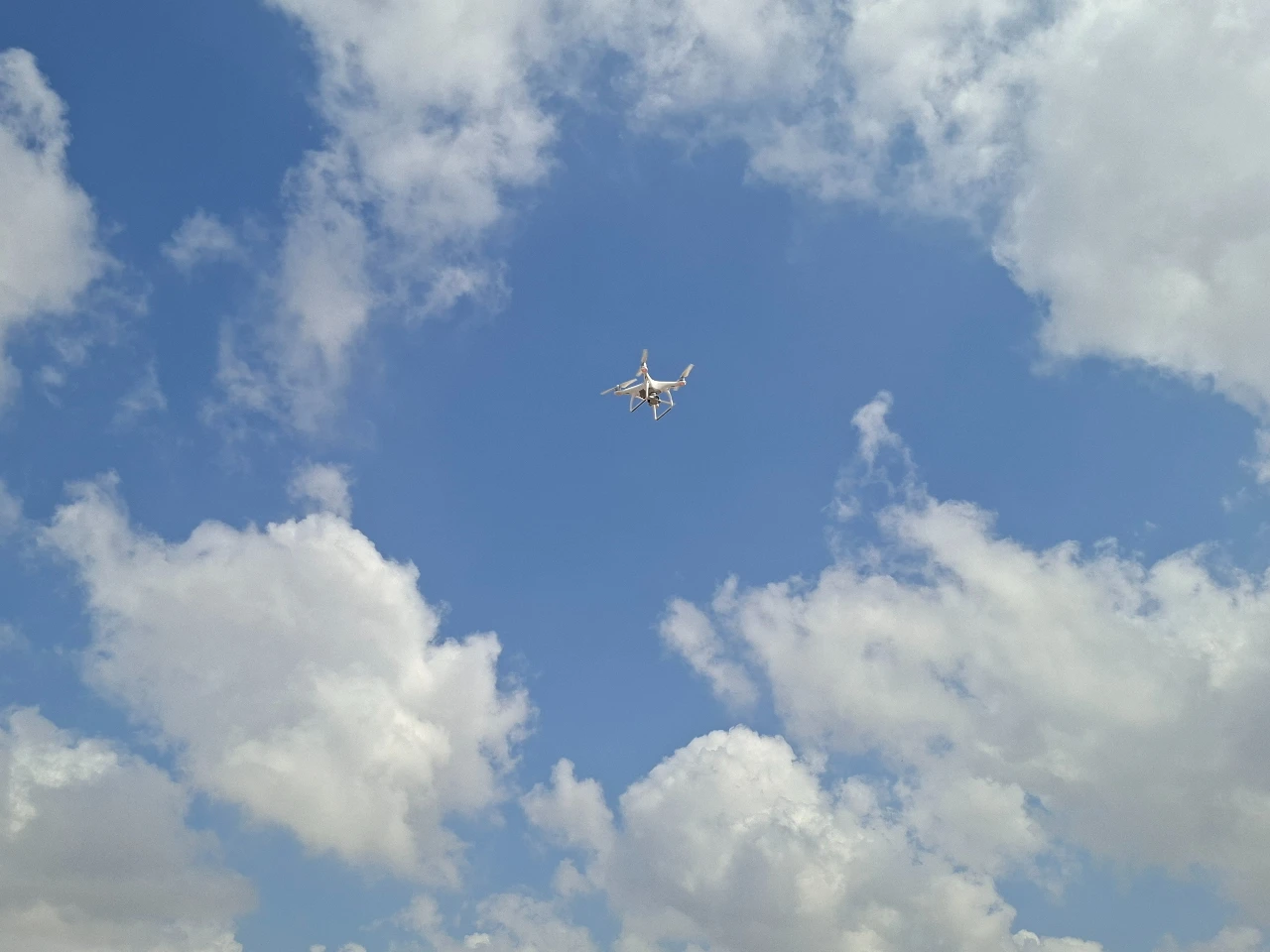 הטסת ניסוי פנטום 4 רחפן הדרכה