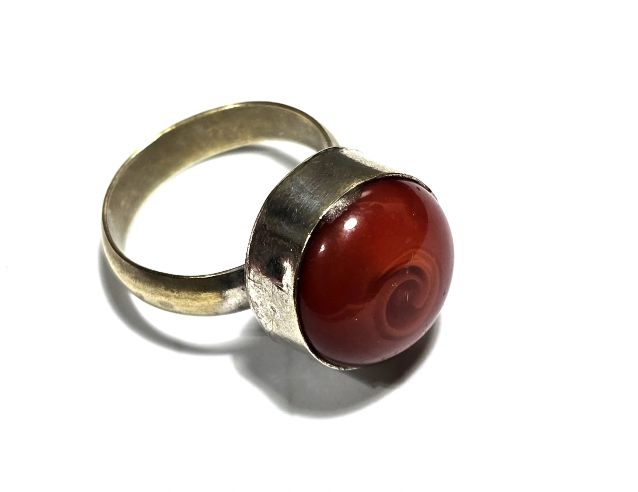 טבעת כסף (הכסף אך ורק מסביב לאבן) האבן קוריליאן מידה 8