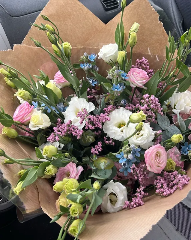 Classic flowers 🦋