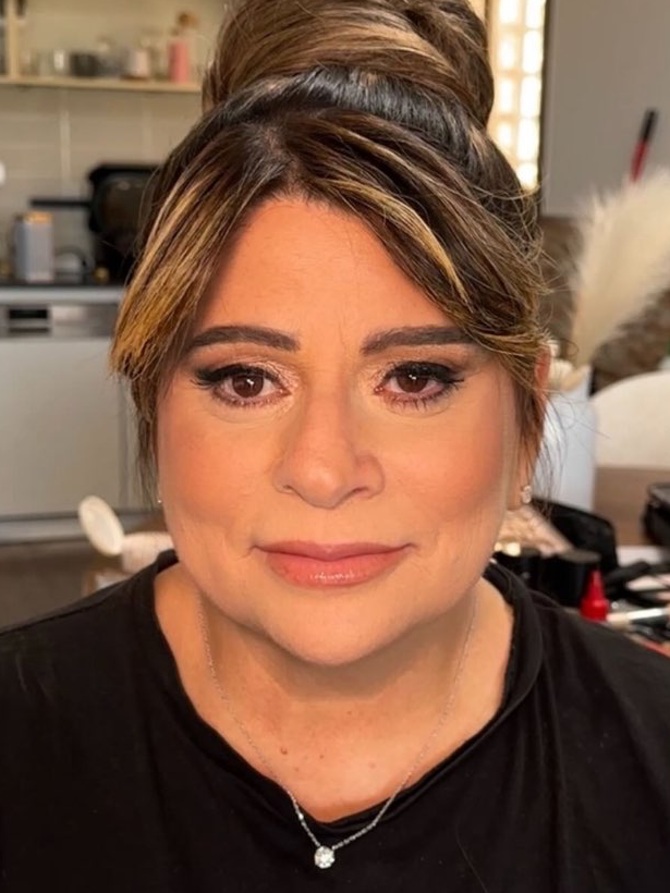 איפור עור בוגר