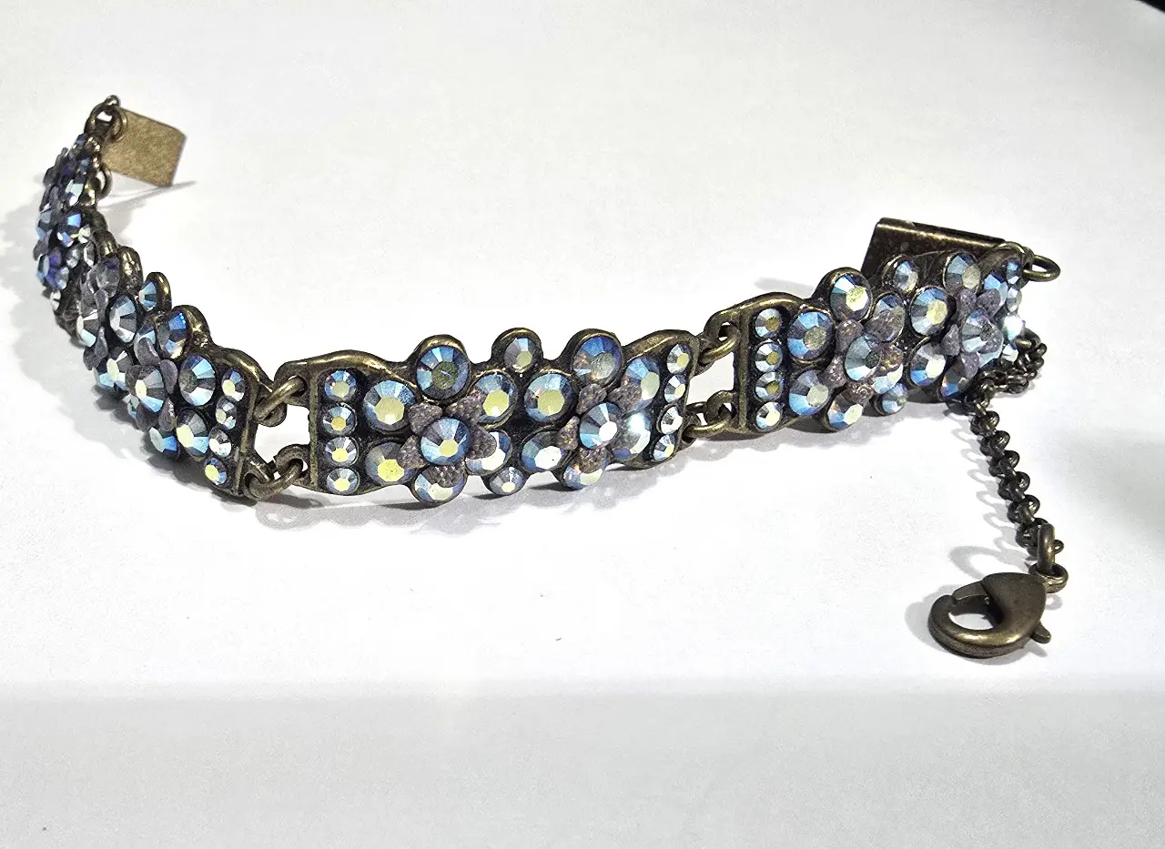 צמיד מבית מיכל נגרין אבני סברובסקי בתורכיז