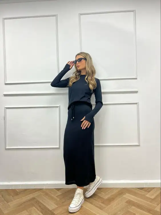 חליפת מור שחורה