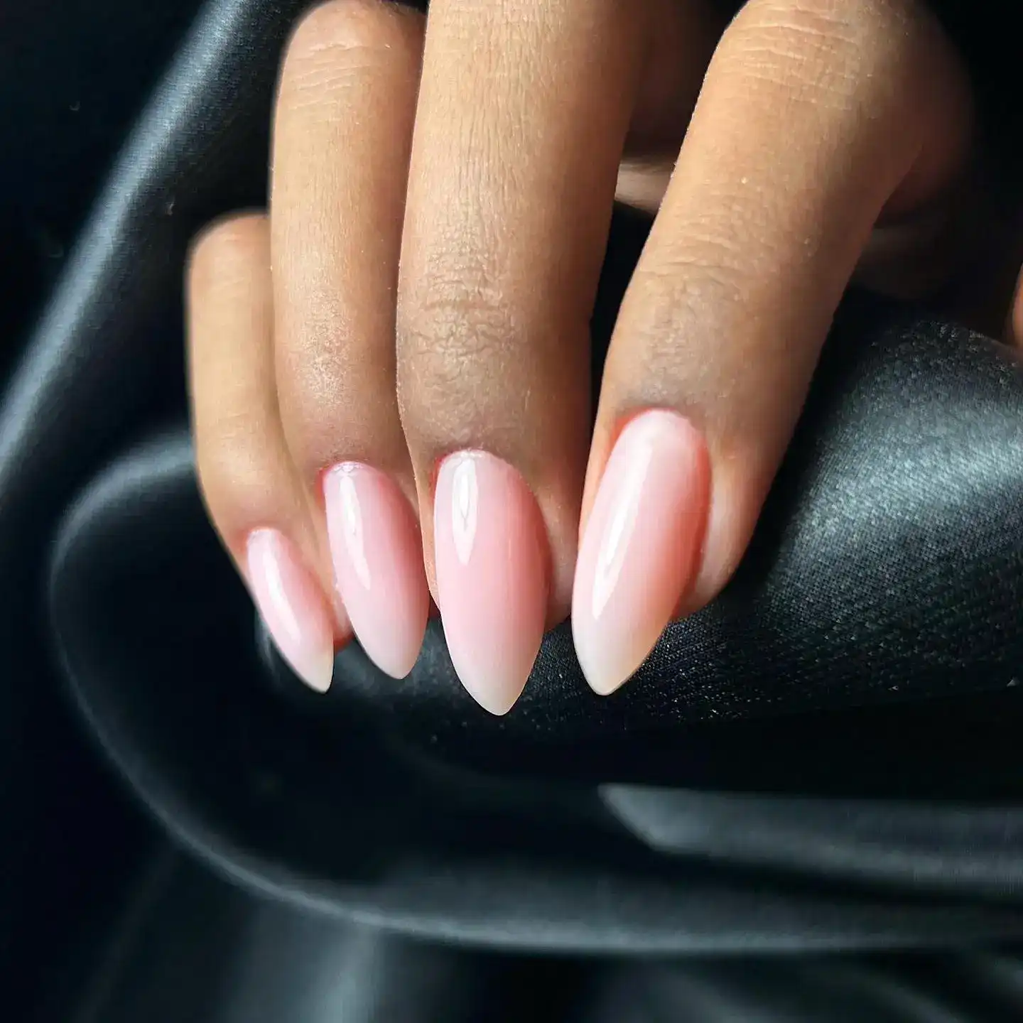 מניקור לק ג׳ל ומבנה אנטומי