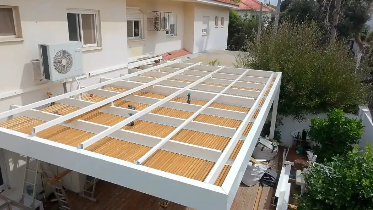 איך לבחור פרגולה שמתאימה לגינה שלכם?