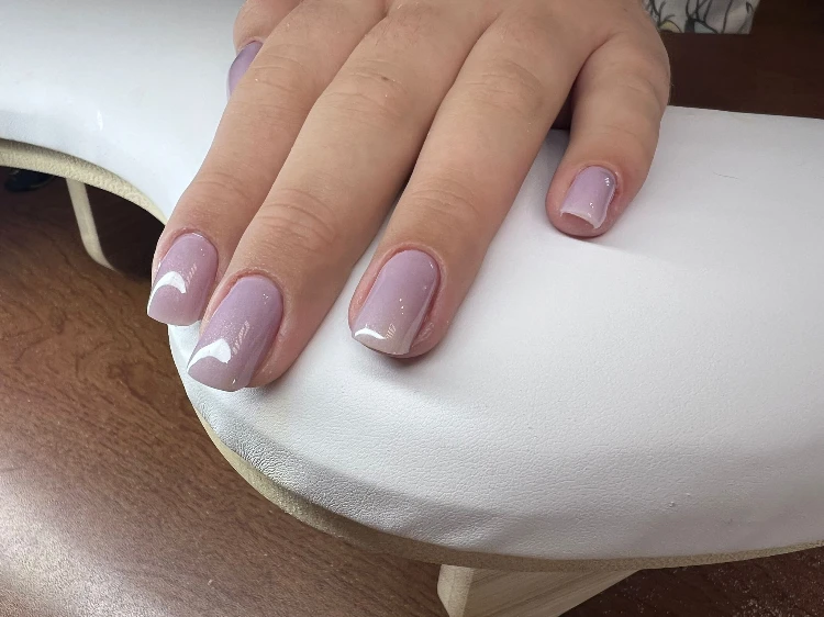 מניקור + לק ג'ל