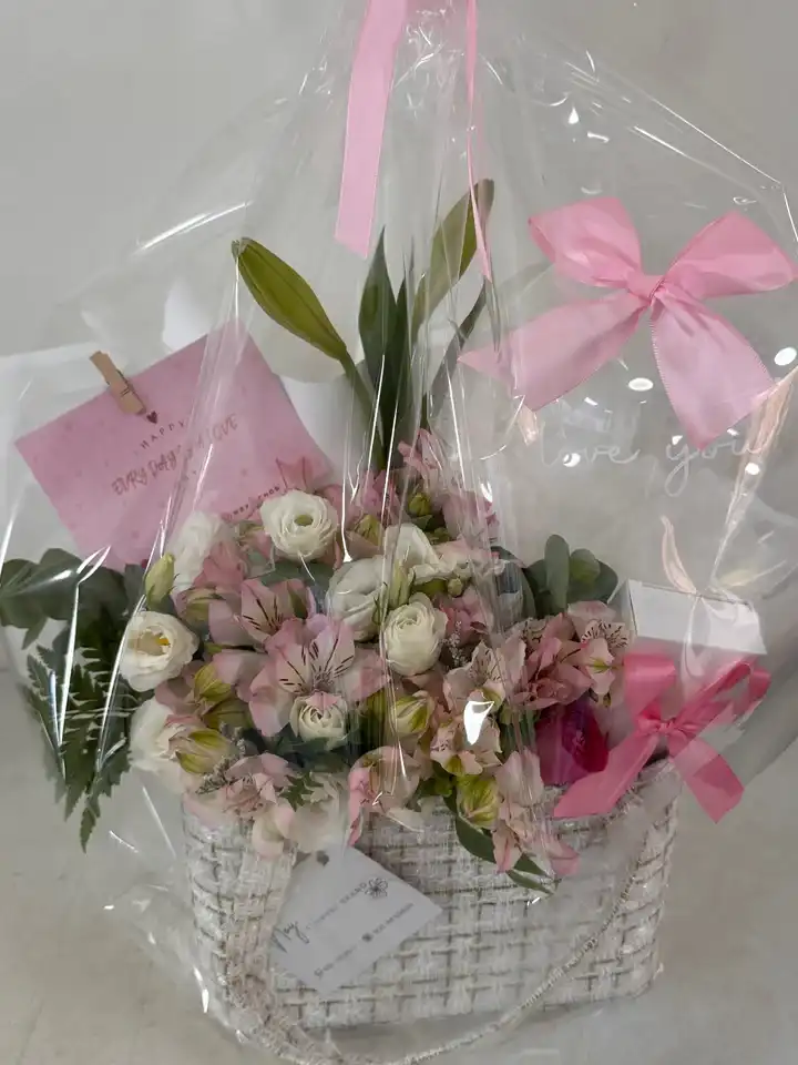 תיק פרחים סטייל עם בלון ממותג