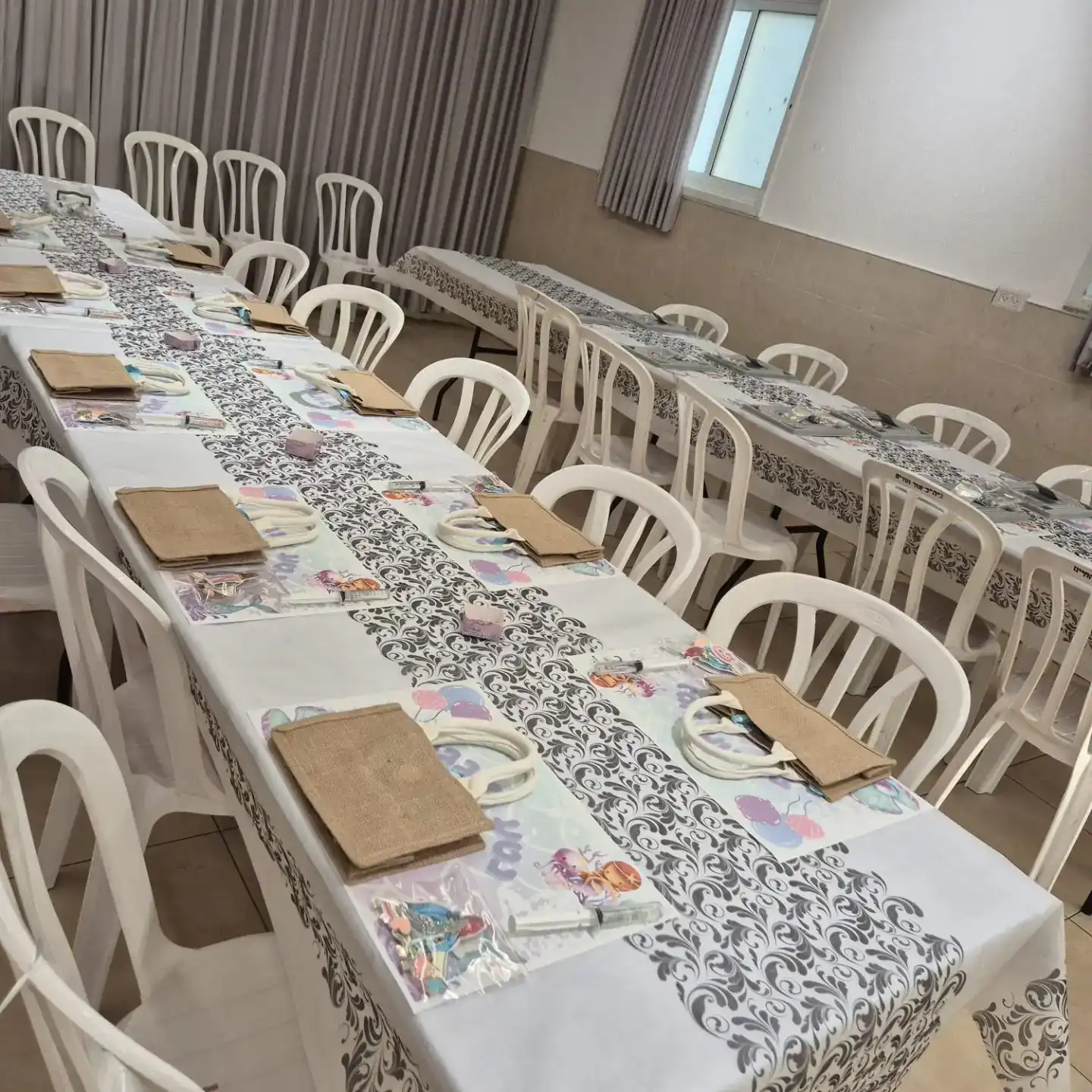 הפעלת יום הולדת עד 20 ילדים – ערכות יצירה תיק ועט/מחזיק מפתחות