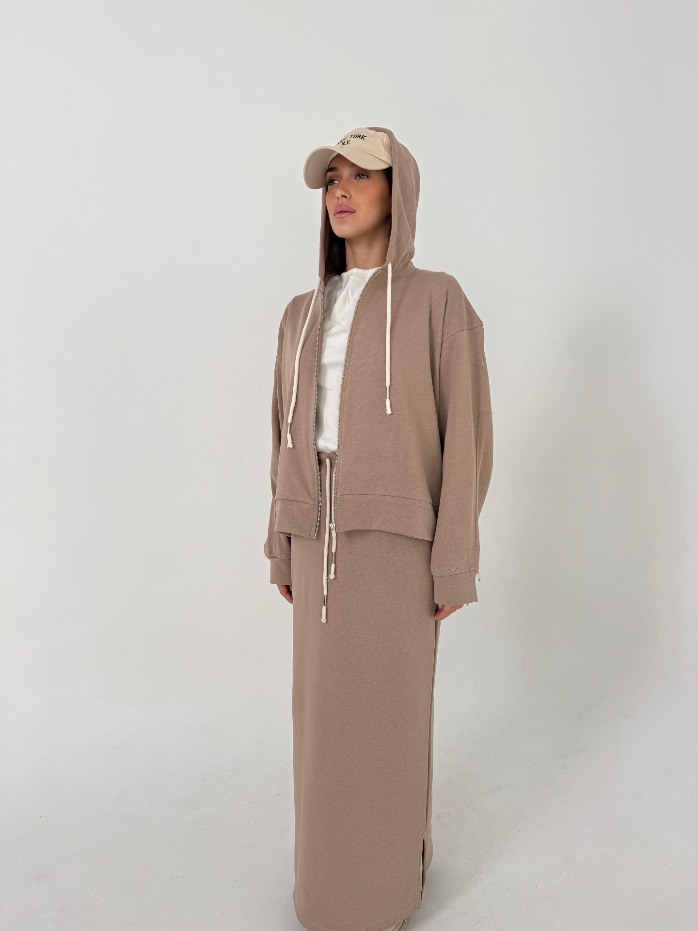 חליפת אודליה