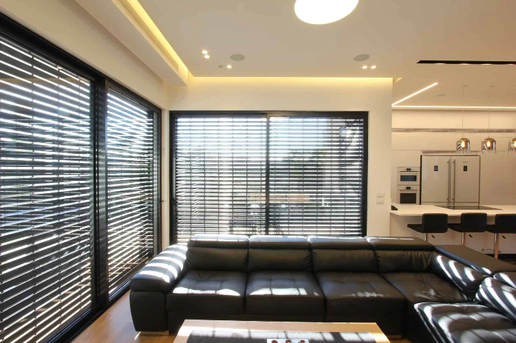 תריסי גלילה מערכת אלחוטית של סומפי