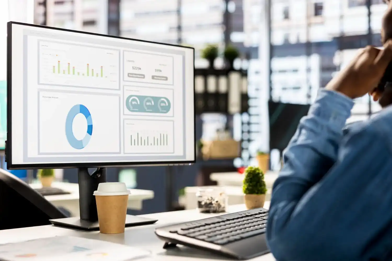 אפיון מערכת Monday.com